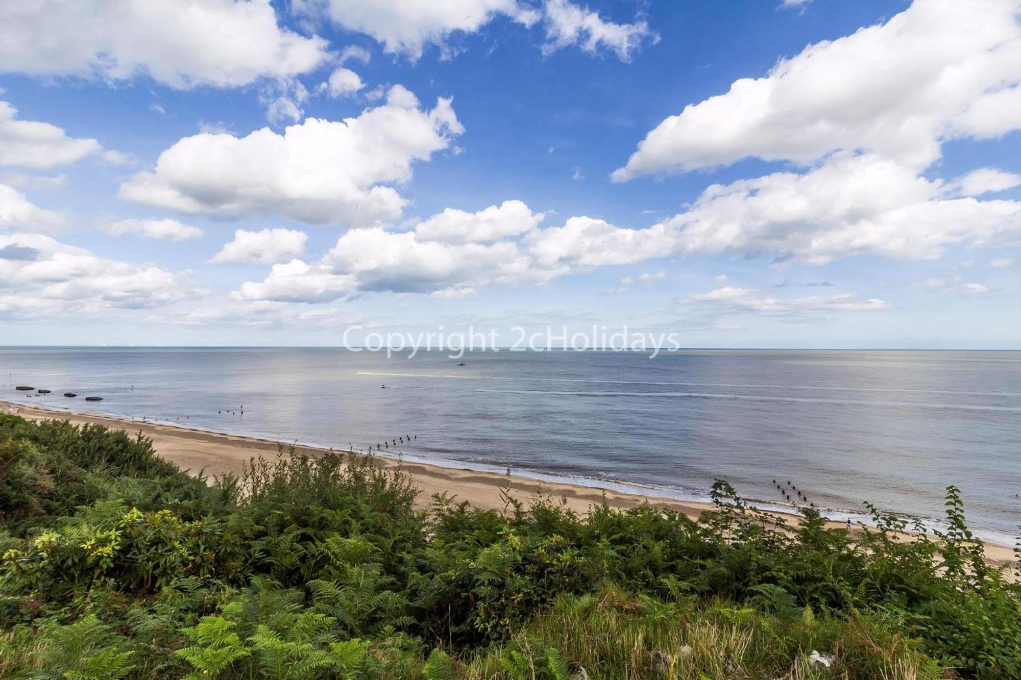 Brilliant Caravan With A Partial Sea View In Suffolk Ref 32026Az Лоустофт Екстериор снимка