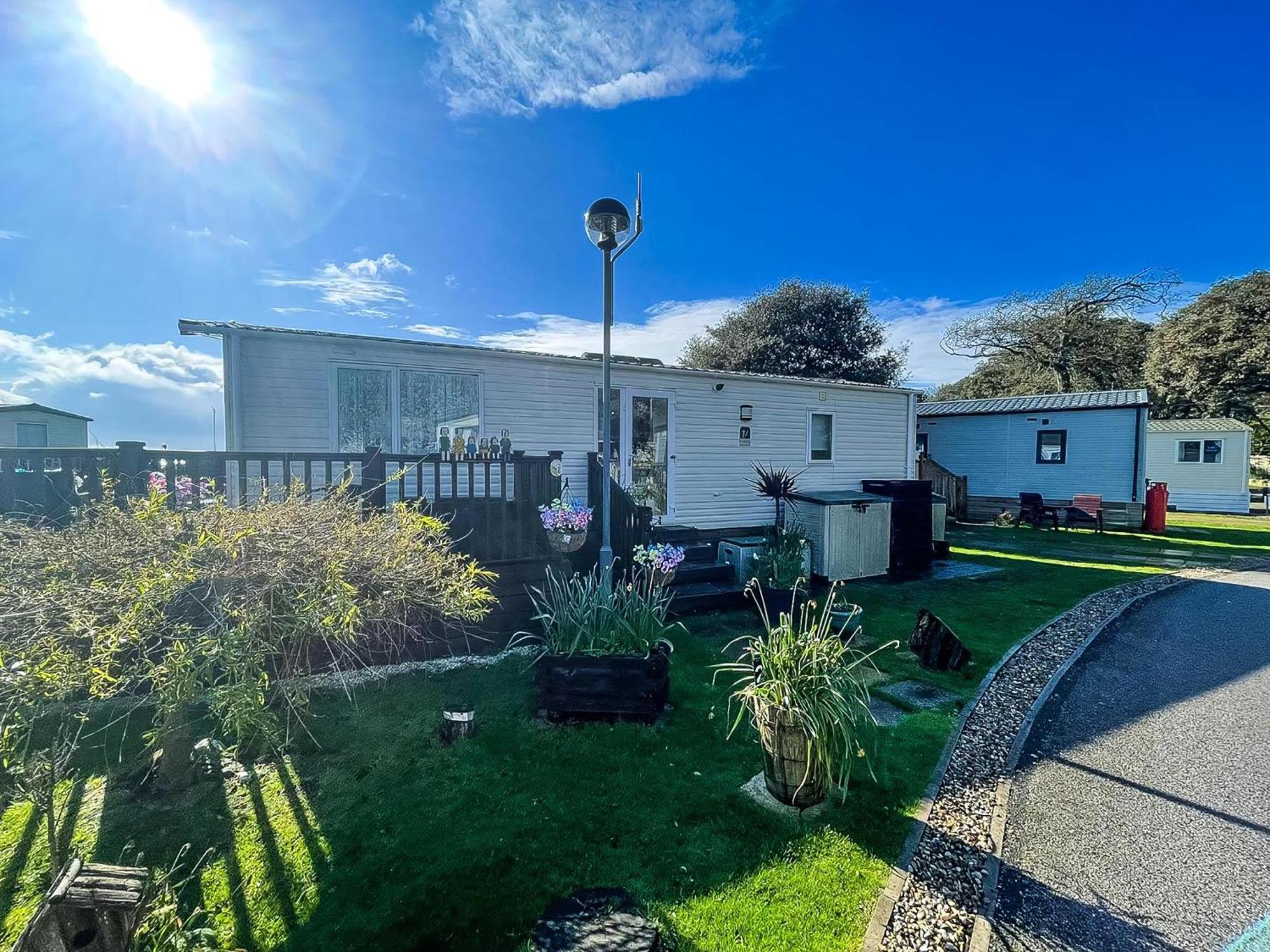Brilliant Caravan With A Partial Sea View In Suffolk Ref 32026Az Лоустофт Екстериор снимка